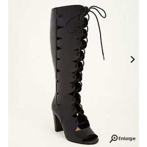 Scallop Lace Up Knee High Boots 7.5W